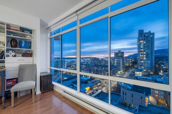1404 - 130 E 2 Nd Street, Condo with 2 bedrooms, 2 bathrooms and 2 parking in North Vancouver BC | Image 22