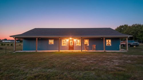 8689 County Road 7110, West Plains, MO, 65775-5040 | Card Image