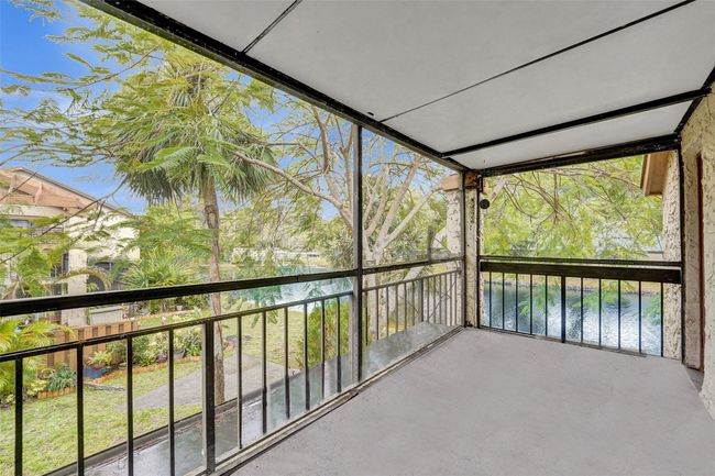 248 - 26 Wimbledon Lake Dr, Condo with 3 bedrooms, 2 bathrooms and null parking in Plantation FL | Image 5