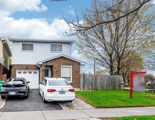 41 Simmons Blvd, Brampton, ON, L6V3V4 | Card Image