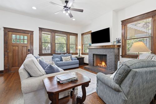 2114 Hurley Ave, Fort Worth, TX, 76110-1826 | Card Image