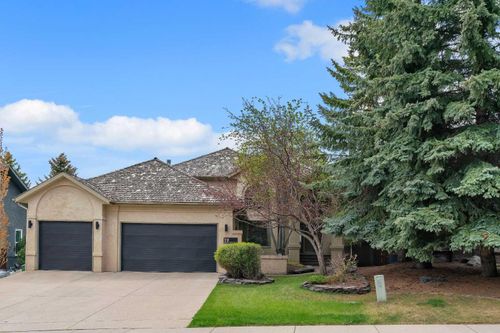 19 Coach Gate Way Sw, Calgary, AB, T3H1L7 | Card Image