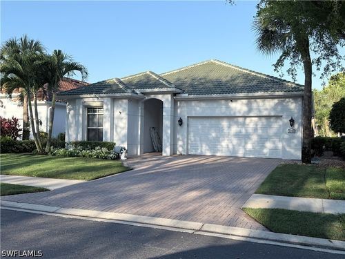 3599 Grand Cypress Dr, NAPLES, FL, 34119-7926 | Card Image