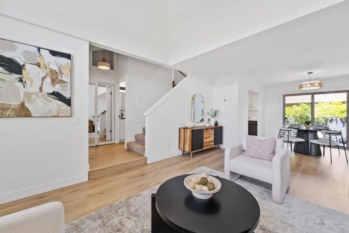 751 7th Ave, Santa Cruz, CA, 95062-2761 | Card Image