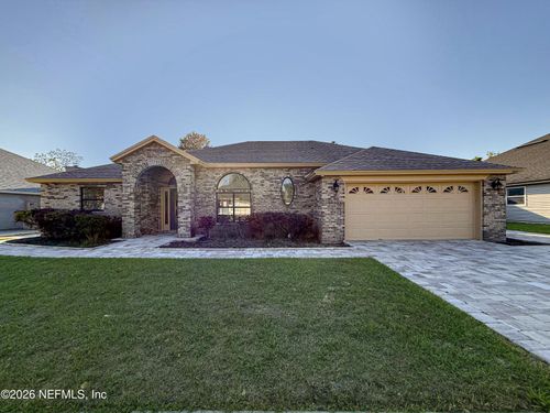 585 Thornberry Rd, Orange Park, FL, 32073-7613 | Card Image