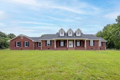 4661 E Robertson Rd, House other with 3 bedrooms, 2 bathrooms and 5 parking in Cross Plains TN | Image 1