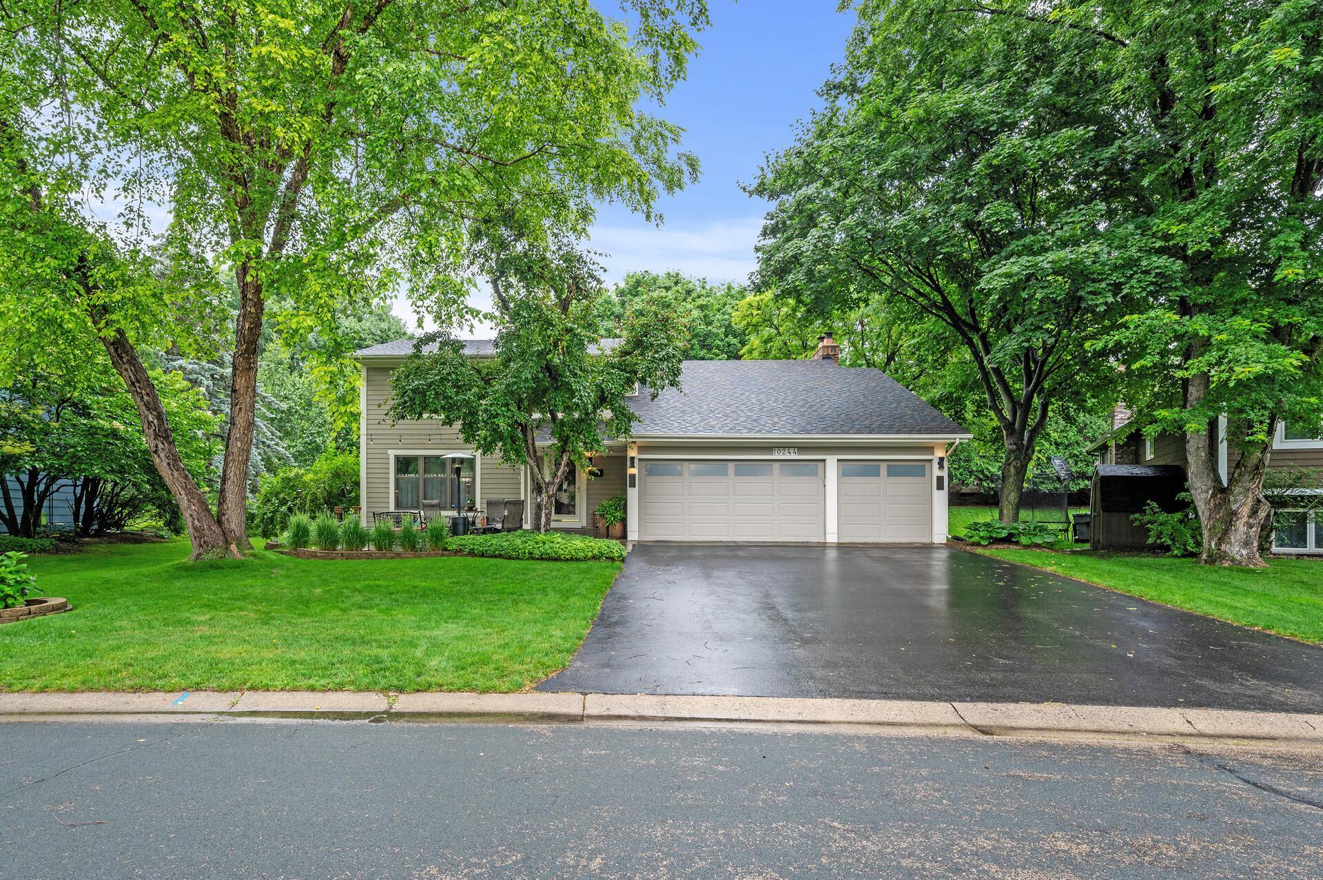Nottingham Trl, Eden Prairie, MN 55347