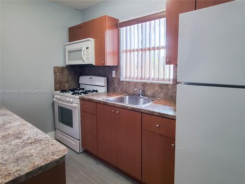 apt-212-1265 W 24th St, Hialeah, FL, 33010-1890 | Card Image