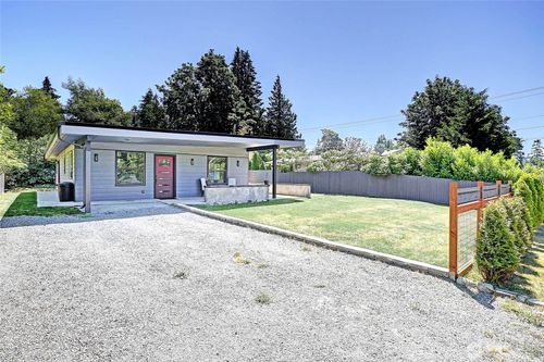 3187 Glacier Ln, Camano Island, WA, 98282-8225 | Card Image