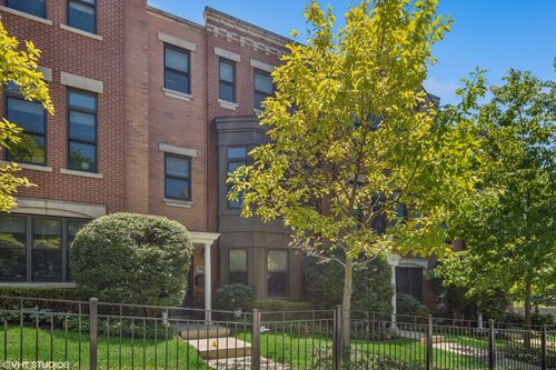 792 Laurel Ave, Highland Park, IL, 60035-3561 | Card Image