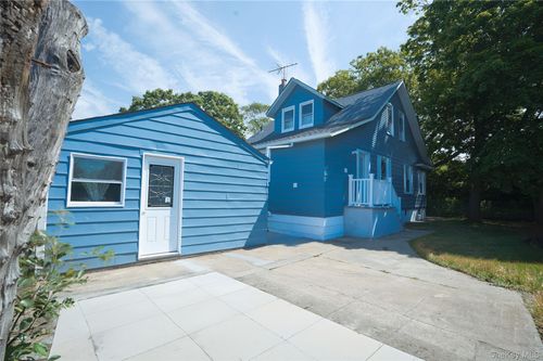 144 Carleton Ave, Islip Terrace, NY, 11752-2620 | Card Image