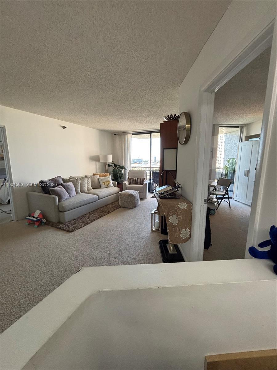 Residential in Aventura 4