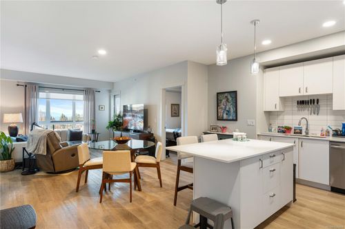 403-120 Jensen Ave W, Parksville, BC, V9P0H6 | Card Image