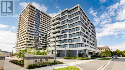 528-38 Water Walk Dr, Unionville, ON, L3R6M8 | Card Image