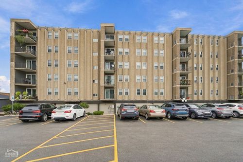 2208-9514 Lawrence Ave, Schiller Park, IL, 60176-1182 | Card Image