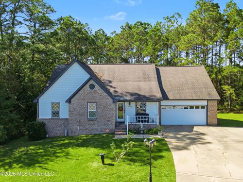 15012 Nassau Cir W, Biloxi, MS, 39532-5703 | Card Image
