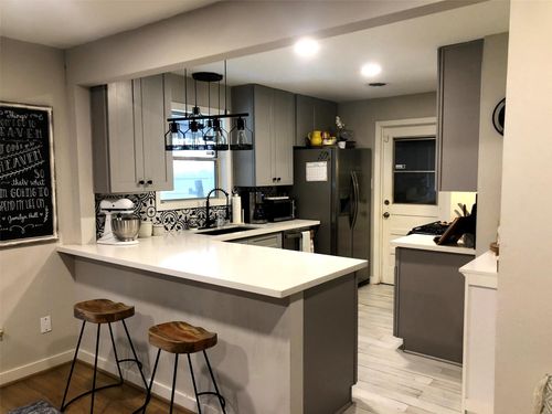 7151 Neff St, Houston, TX, 77074-3311 | Card Image