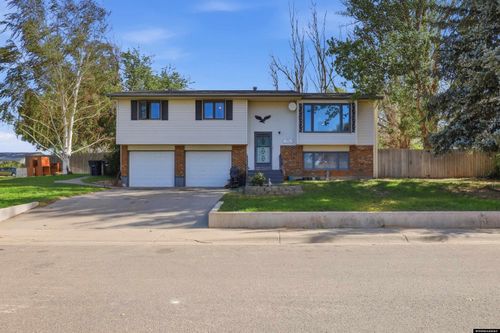 247 Fort Laramie, Glenrock, WY, 82637-5144 | Card Image