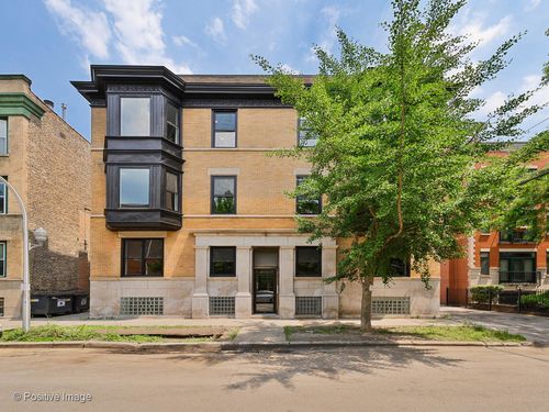 3s-3945 N Greenview Ave, Chicago, IL, 60613-7038 | Card Image