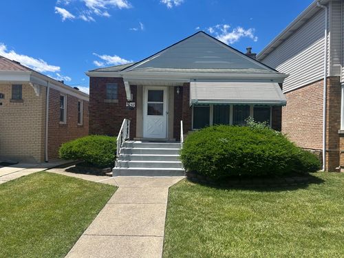 8042 S Sacramento Ave, Chicago, IL, 60652-2733 | Card Image