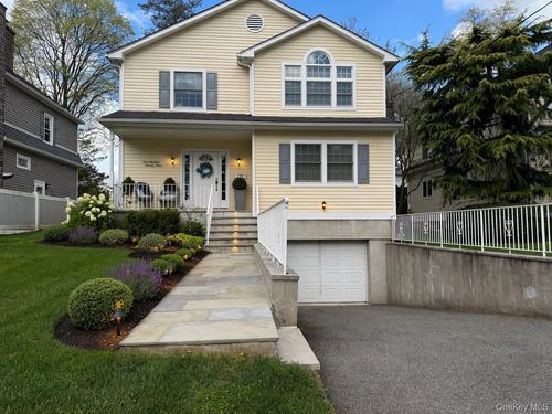 177 Clarence Rd, Scarsdale, NY, 10583-6317 | Card Image