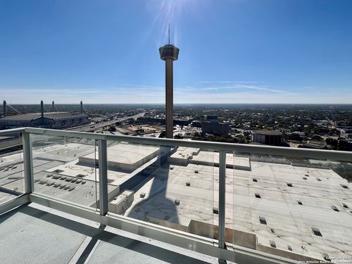 2607-610 E Market St, San Antonio, TX, 78205-2663 | Card Image
