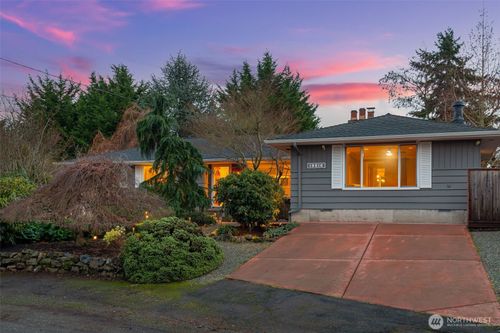 19816 5th Ave S, Des Moines, WA, 98148-2424 | Card Image