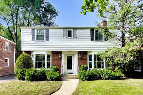 2222 Chestnut Avenue, Wilmette, IL, 60091 | Card Image
