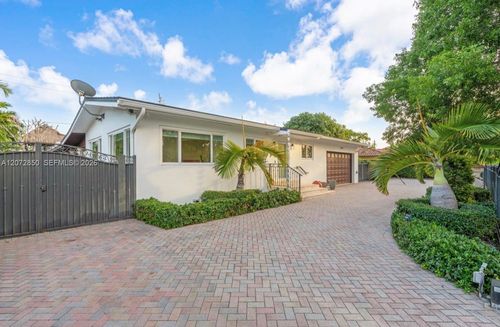 5330 Sw 7th St, Coral Gables, FL, 33134-1160 | Card Image