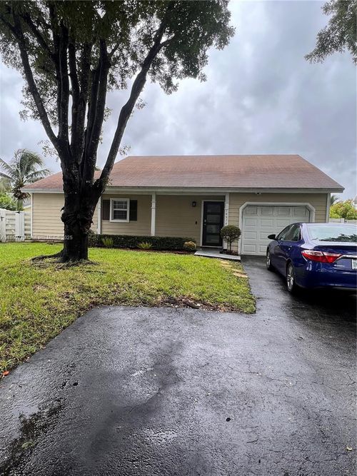 14574 Sw 142nd Court Cir S, Miami, FL, 33186-7262 | Card Image