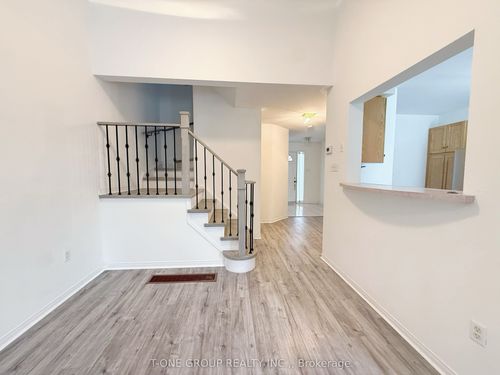 90 Bridlepath St, Richmond Hill, ON, L4S1S2 | Card Image