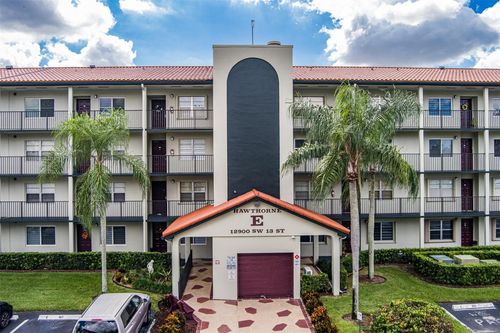 apt-403e-12900 Sw 13th St, Pembroke Pines, FL, 33027-6870 | Card Image