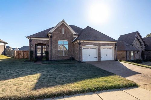 7685 Shadow Crest Rd, Memphis, TN, 38125-1502 | Card Image