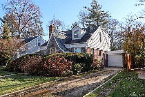 187 Green Ave, Hempstead, NY, 11550-6651 | Card Image