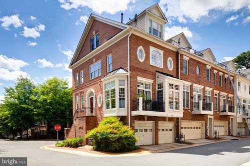 1627 Seneca Ave, MCLEAN, VA, 22102-2941 | Card Image