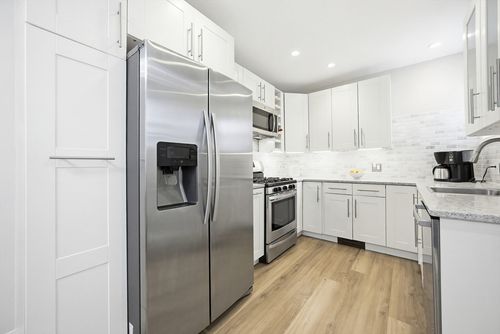 apt-a-15 Park Vale, Brookline, MA, 02446-6255 | Card Image