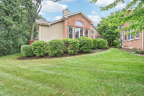 510-510 Shagbark Dr, Elgin, IL, 60123-2600 | Card Image
