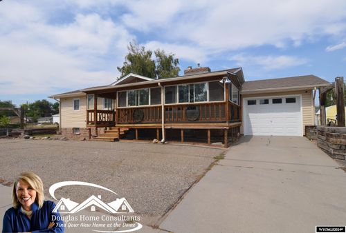 1000 Erwin Street, Douglas, WY, 82633 | Card Image