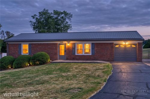 2104 Lamesa Ct, Lenoir, NC, 28645-9386 | Card Image