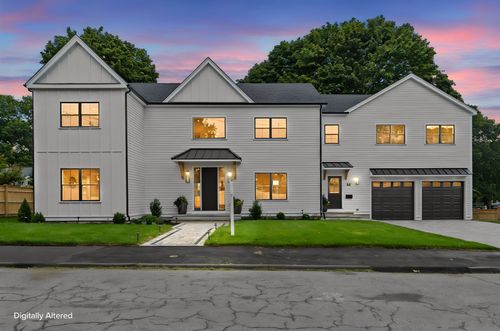 35 Fairview Ave, Lynnfield, MA, 01940-1505 | Card Image