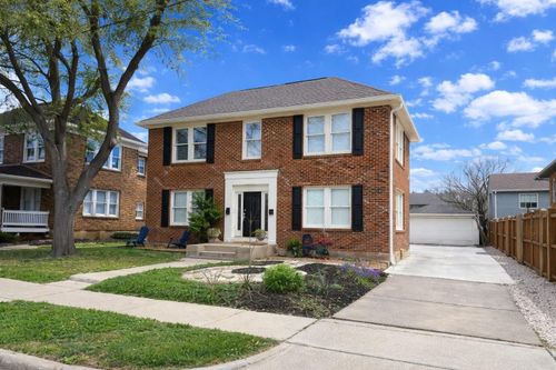 a-1632 Bonnie Brae St, Houston, TX, 77006-5285 | Card Image
