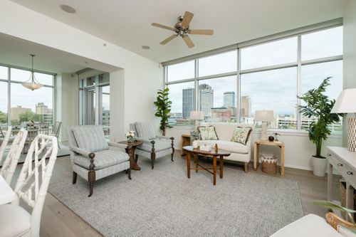 apt-607-300 E 3rd St, Little Rock, AR, 72201-1635 | Card Image