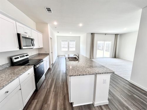 8400 Hawkview Dr, Fort Worth, TX, 76179-4362 | Card Image