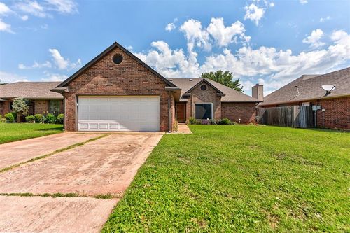8509 Sw 36th Ter, Oklahoma City, OK, 73179-3852 | Card Image