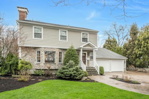 8 Hood Ct, Hartsdale, NY, 10530-1305 | Card Image