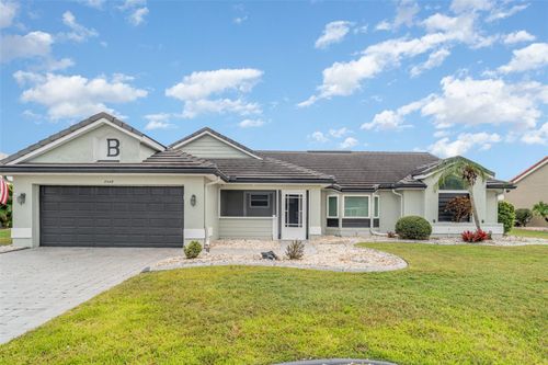 2048 Berry Roberts Dr, SUN CITY CENTER, FL, 33573-6130 | Card Image