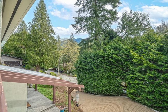 6945 Marine Drive, House other with 4 bedrooms, 3 bathrooms and 4 parking in West Vancouver BC | Image 34