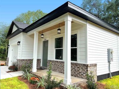 2938 Mccarty Ave, House other with 3 bedrooms, 2 bathrooms and 1 parking in Crestview FL | Image 2