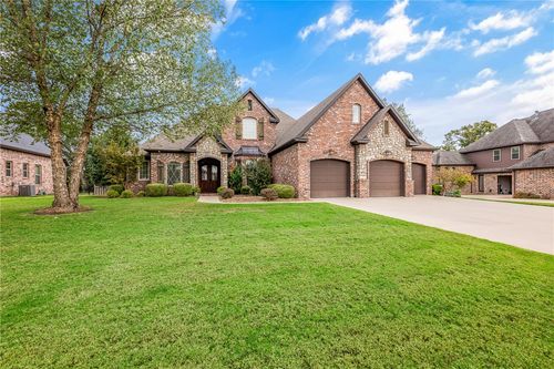 3130 Autumn Ln, Centerton, AR, 72719-8825 | Card Image