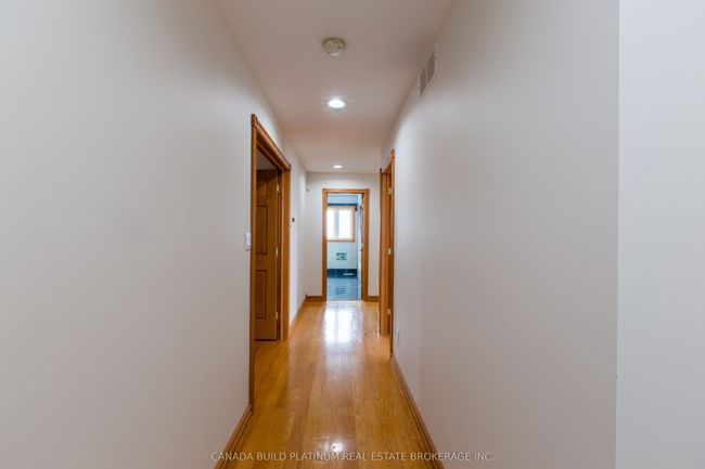 150 Seymour Cres, House other with 7 bedrooms, 4 bathrooms and 4 parking in Windsor ON | Image 27